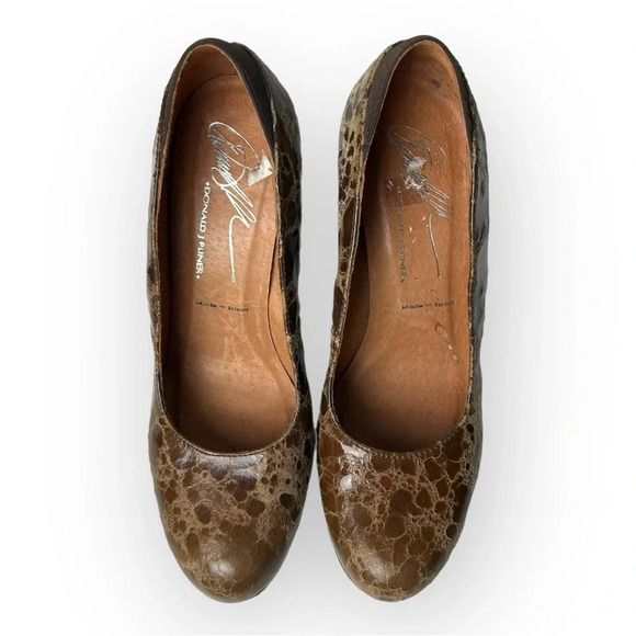 Donald J Pliner Casey Brown Round Toe  Block Pump Heels 6.5 - Picture 5 of 9